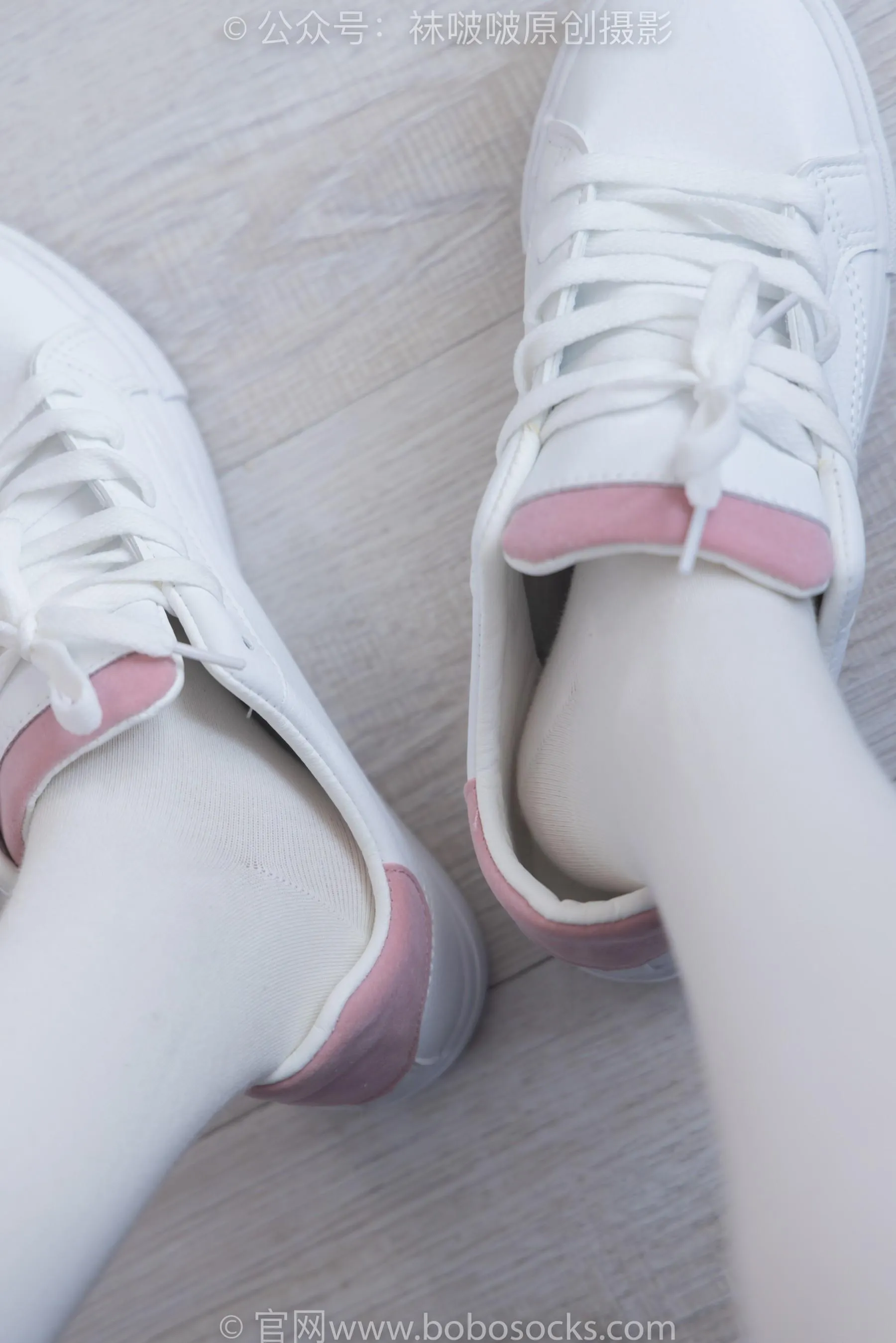 [BoBoSocks袜啵啵]NO.229 稚予-板鞋、皮鞋、两双大腿袜 [68P]插图1